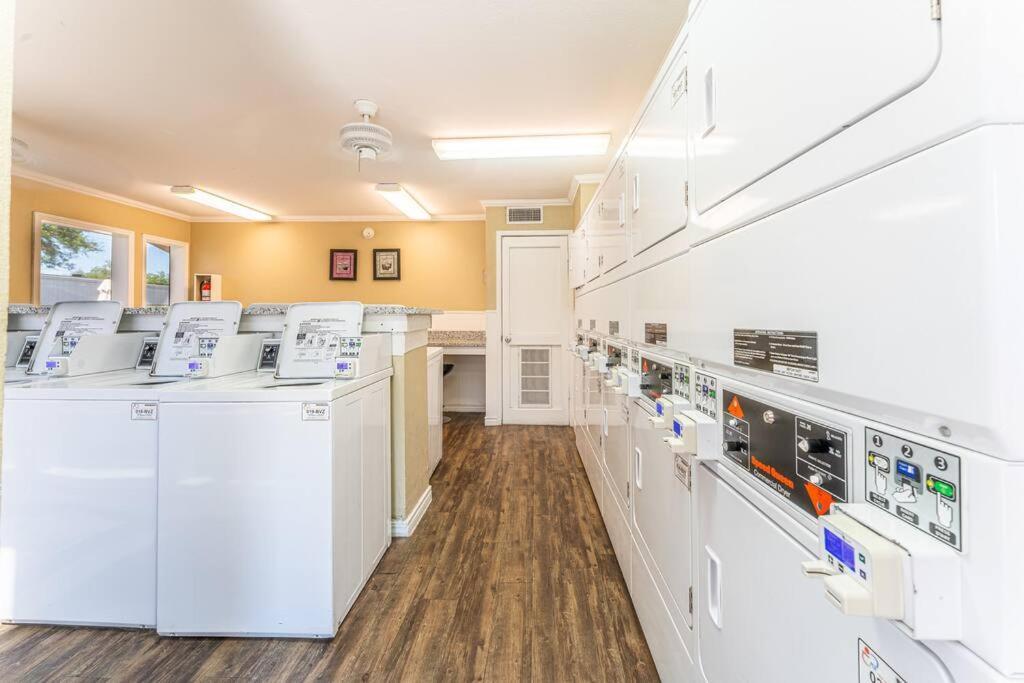 Central 1Br King Bed Suites, Close To Downtown & Domain Austin Exteriör bild